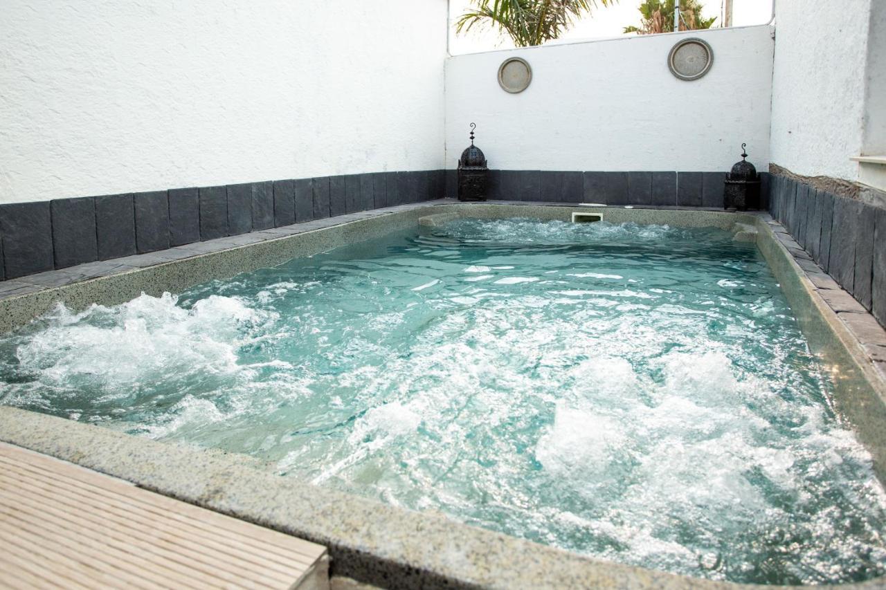 Villa Egipto Con Jacuzzi Y Piscina Climatizada Chiclana de la Frontera Luaran gambar